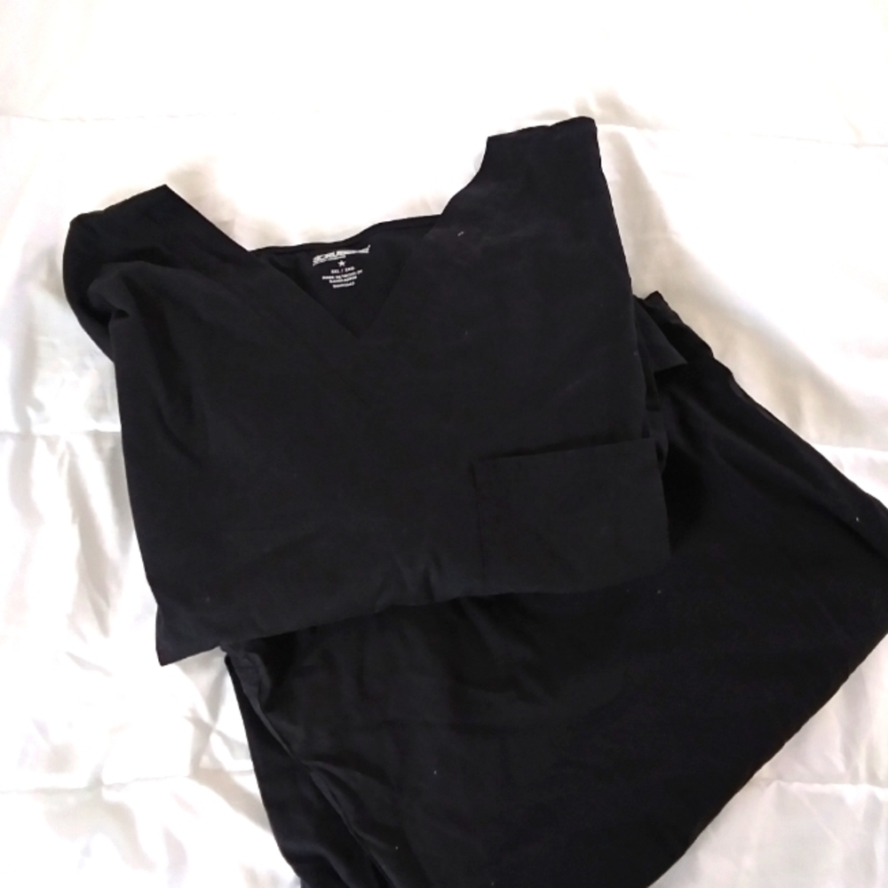 NWOT - Black Scrub Set (3x)